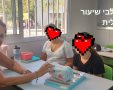 לומדים אנגלית עם מתנדבת ידיד לחינוך בנס ציונה 