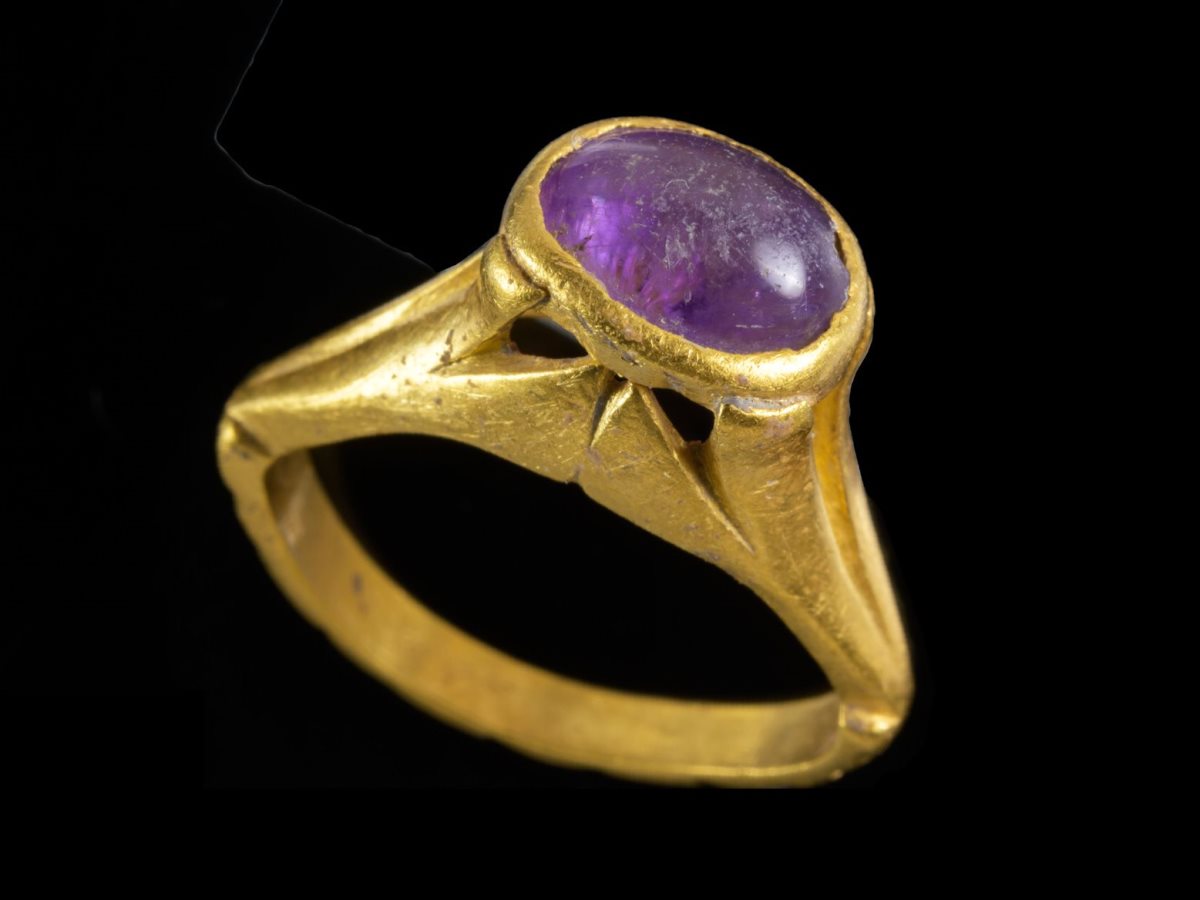תמונות הטבעת המרהיבה מיבנה. צילום: דפנה גזית, רשות העתיקות