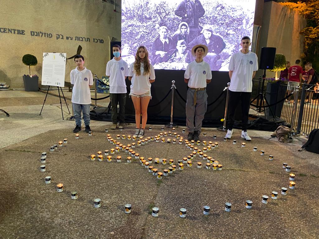 הנוער של נס ציונה בעצרת הזיכרון לשואה ולגבורה