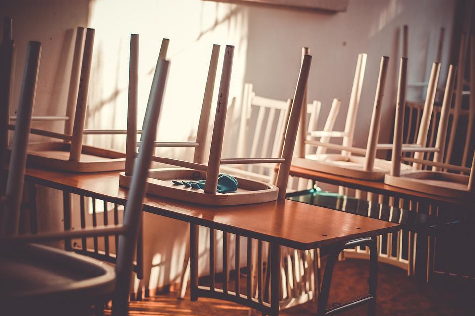 שביתת מורים הכיתות ישארו ריקות עד השעה 10 בבוקר  https://pixabay.com 