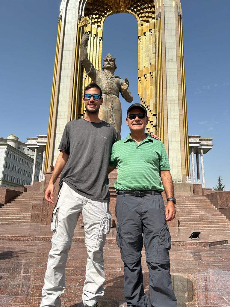 דניאל ואוהד נבון בטג'קיסטן