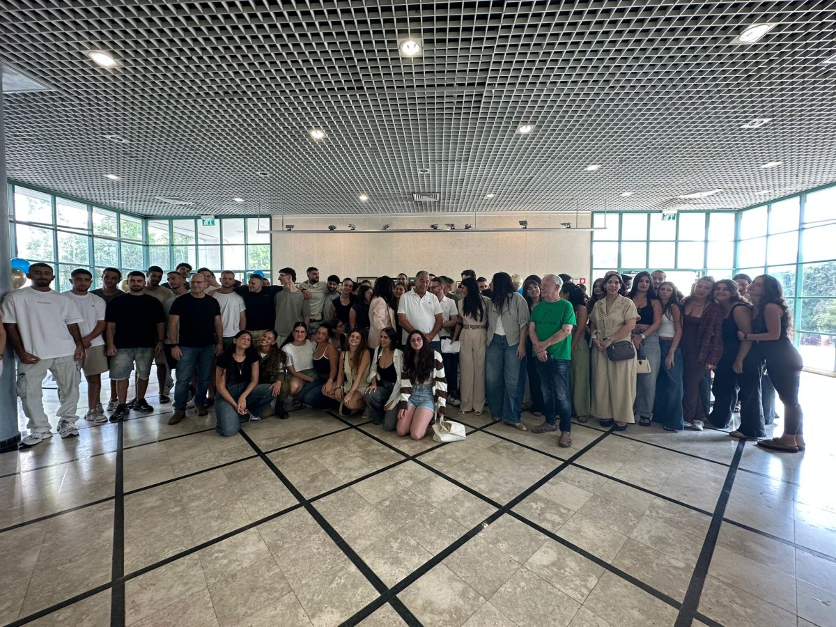  באדיבות קריית החינוך בן גוריון 