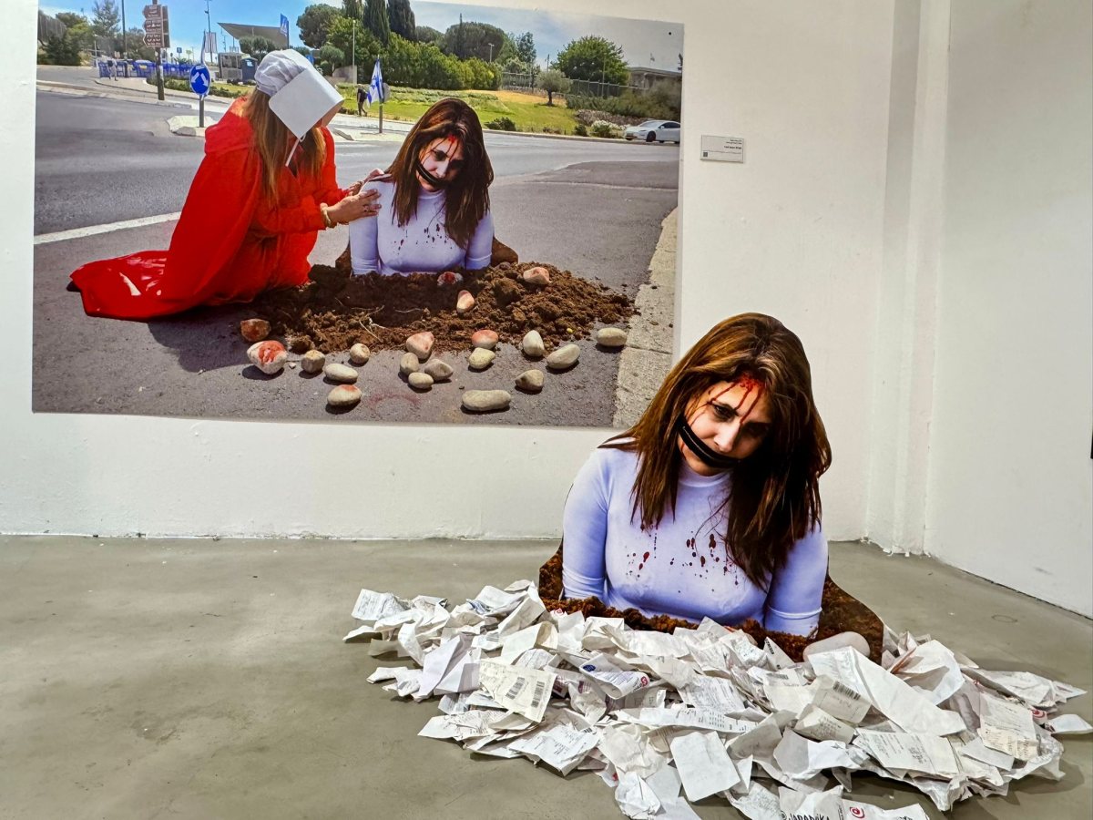 הילה גלילי. מהתמונות בתערוכה