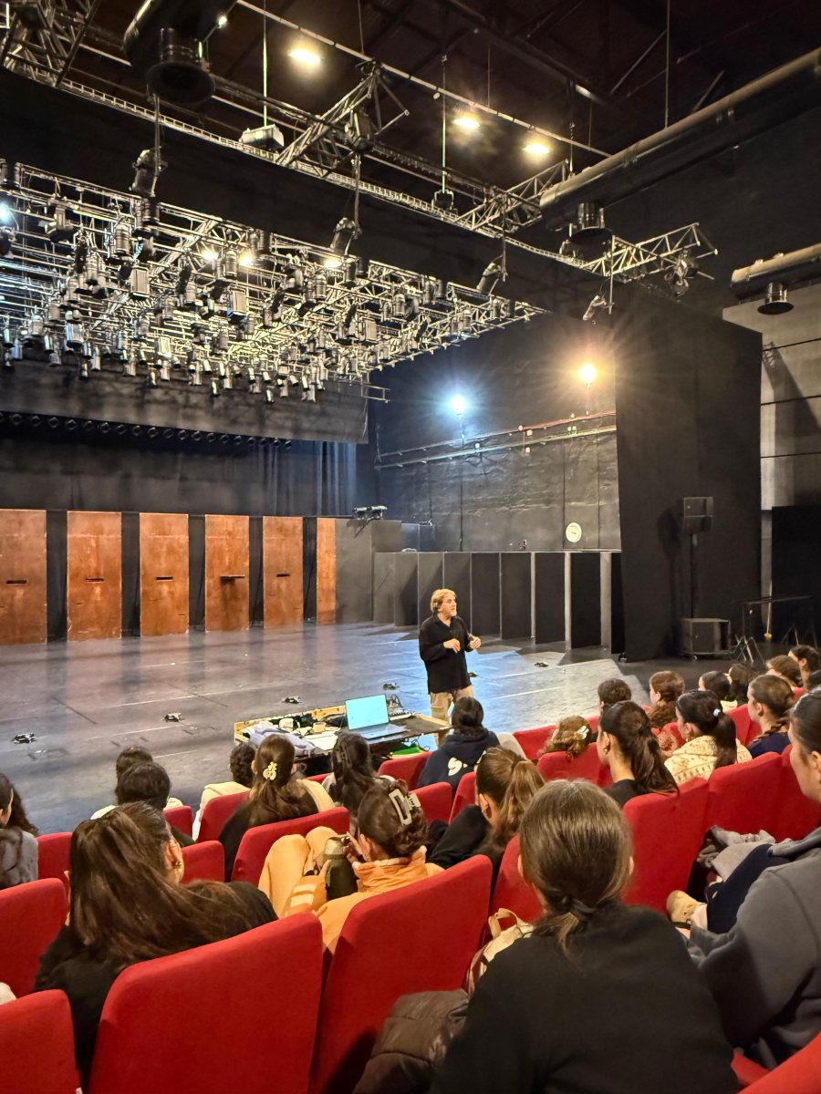 להקת אור הנס הבוגרת ומסלול מצוינות של ביה"ס למחול נס ציונה בכפר המחול קיבוץ געתון