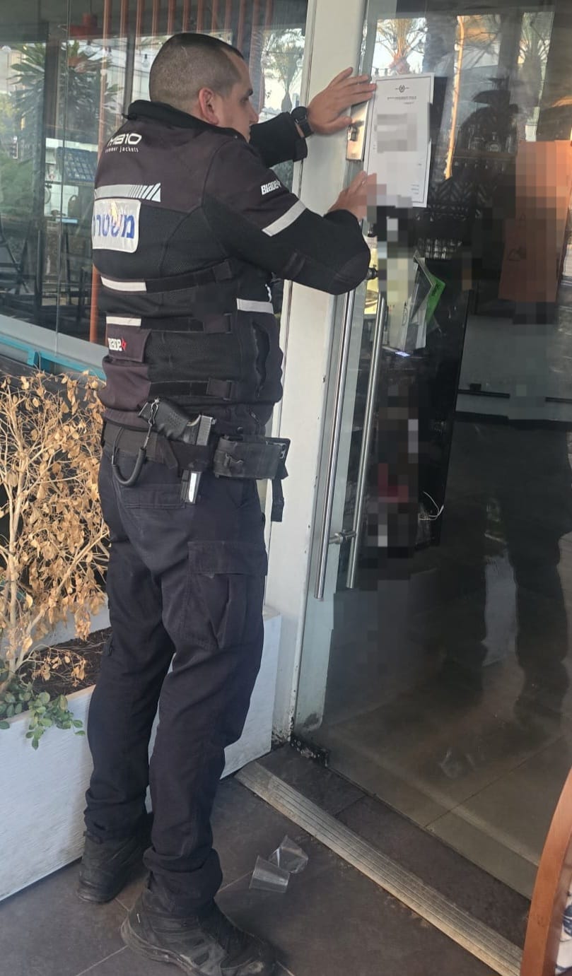 המשטרה - חשד לעבדות וסיכון ביטחוני: מסעדה בפארק המדע נסגרה בצו מנהלי