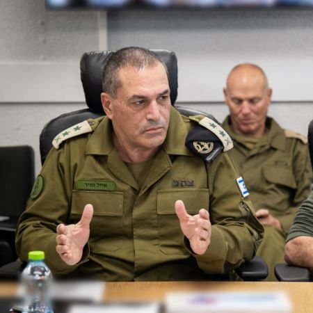 ראש המטה הכללי רב-אלוף אייל זמיר צילום קבוצת וואטסאפ דובר צה"ל ראש המטה הכללי רב-אלוף אייל זמיר צילום קבוצת וואטסאפ דובר צה"ל