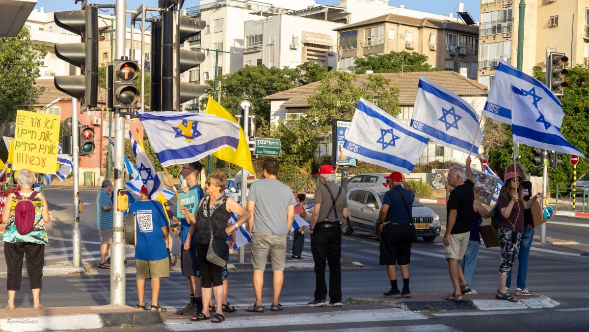 ראובן להב - מחאת נס ציונה