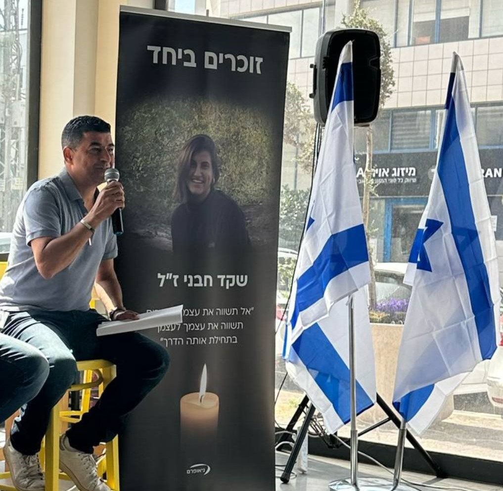 יוסי חבני מספר לתלמידי בתי&quot;ס על בתו, שקד ז&quot;ל. (ארכיון)