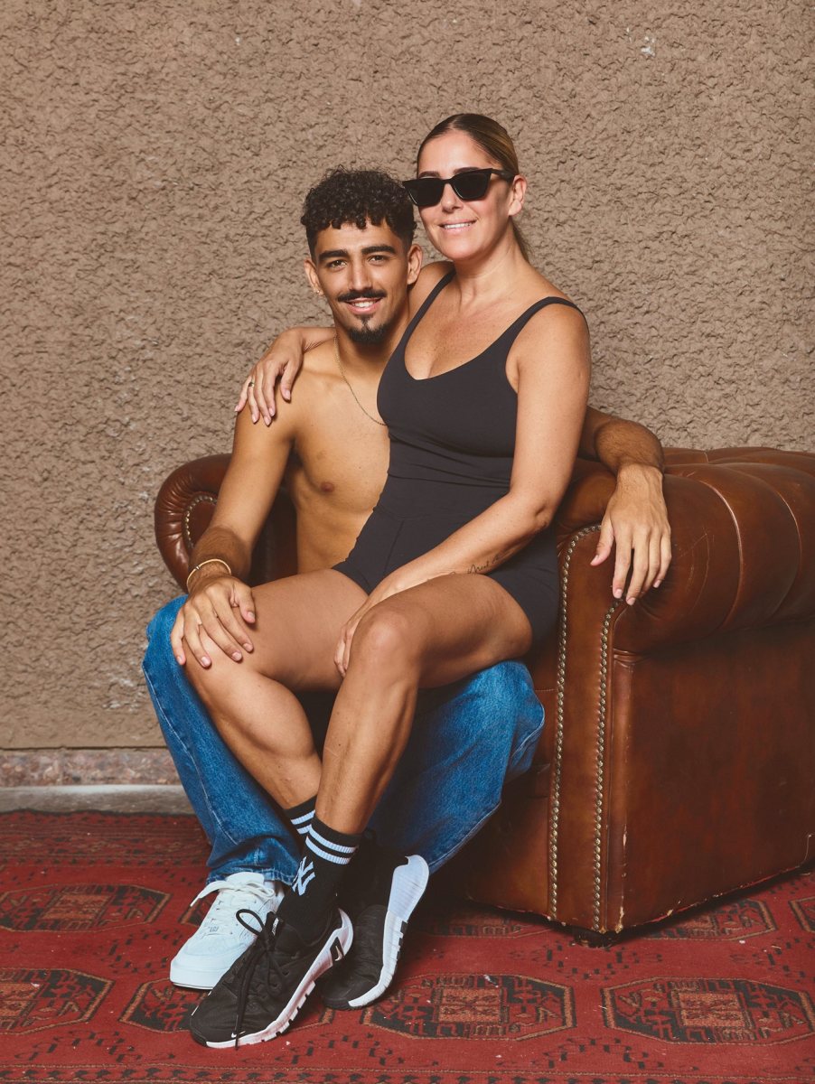 שגית ורוי רביבו על סט הצילומים של לי קופר צילום שי תמיר