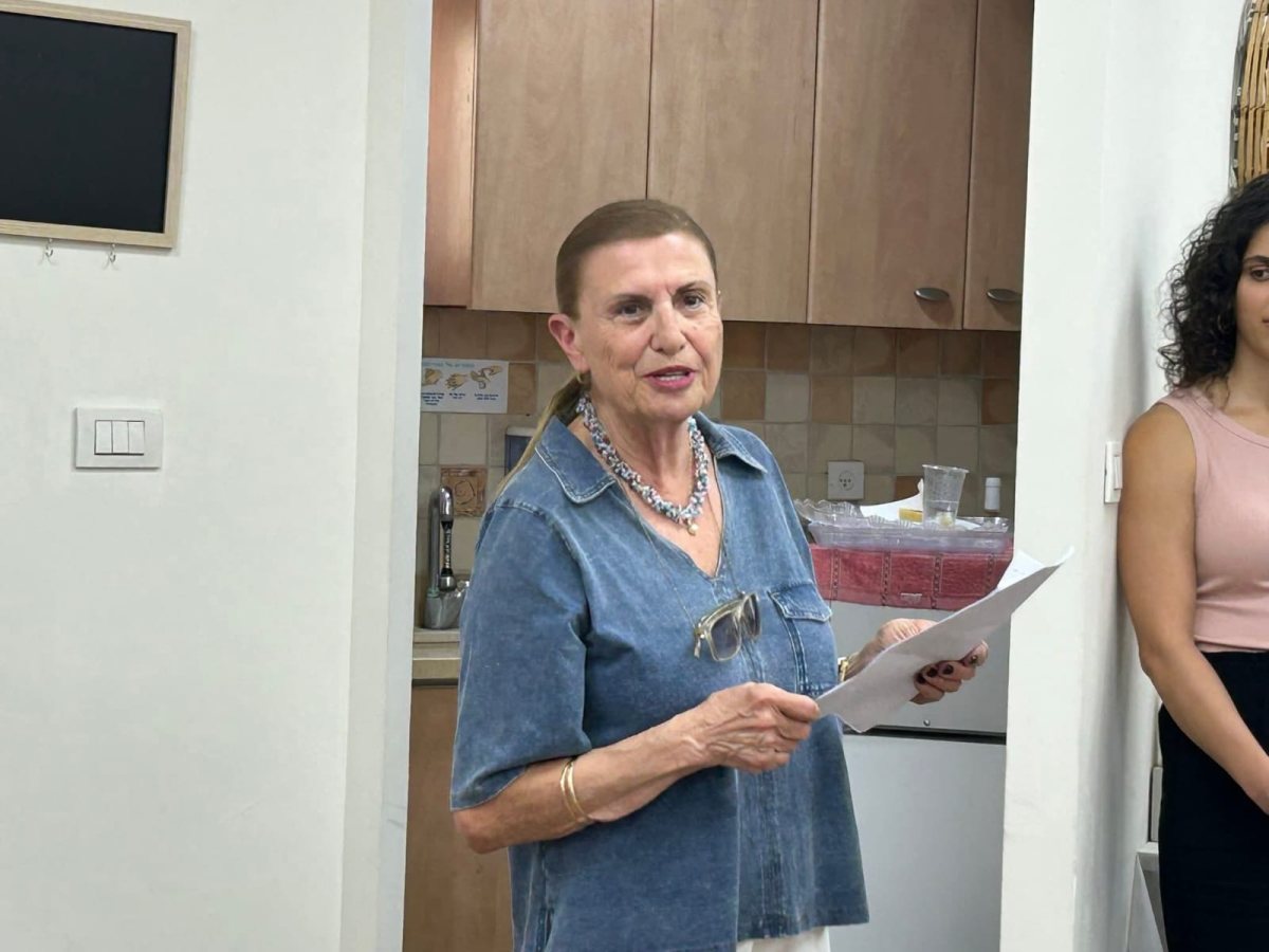 יקירת נס ציונה לאה בוקאי סיימה תפקידה בעמותת עלמה והחברים באו לפרגן