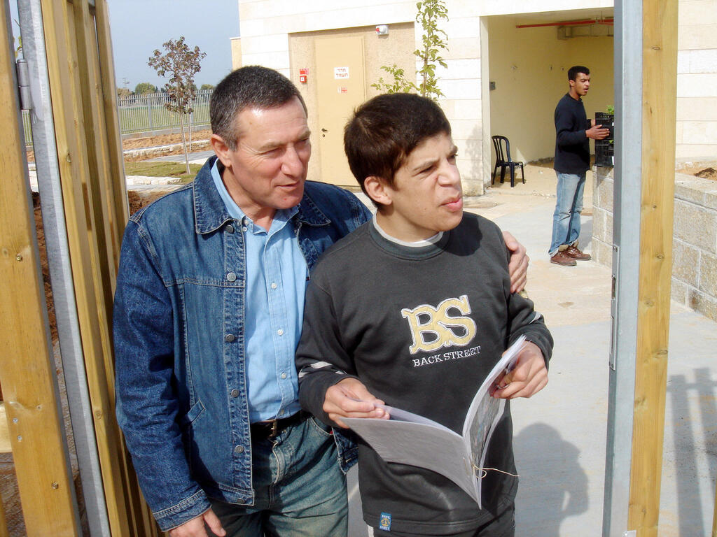 דורון ובנו ז"ל .