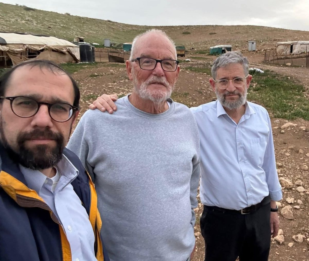 פייסבוק לפי סעיף 37