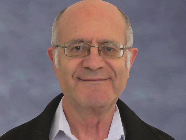 צילום עצמי ד"ר יעקב טויטו- ראש המכללה האקדמית לחינוך גבעת ושינגטון