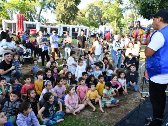 חגיגות לג בעומר בנס ציונה בשנים קודמות צילום דוברות 