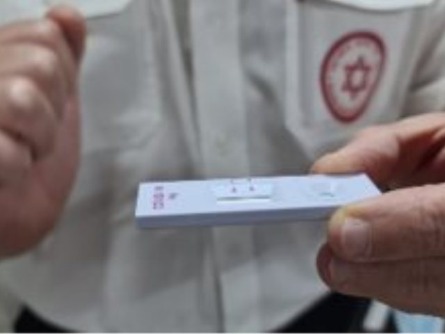 בדיקות קורונה מהירות צילום דובר מגן דוד אדום