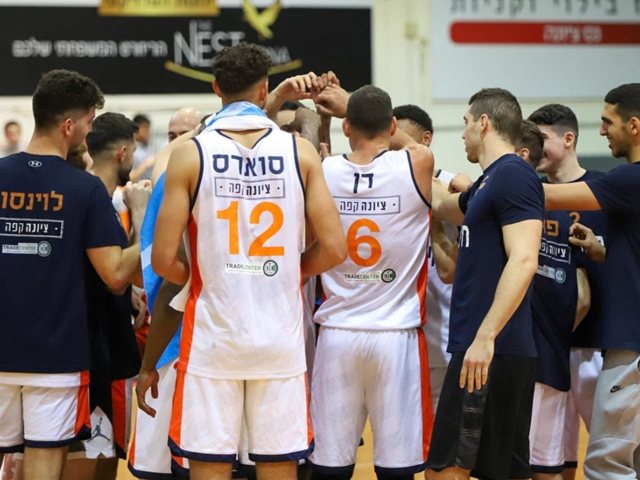 עמית סמיקט