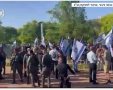 ההפגנה  במודיעין וההתשלחות הרשתות החברתיות במפקדת התחנה צילום משטרת ישראל 