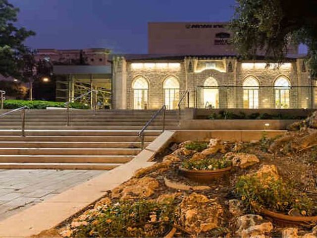 בית העם ברחובות צילום רותם פיפר