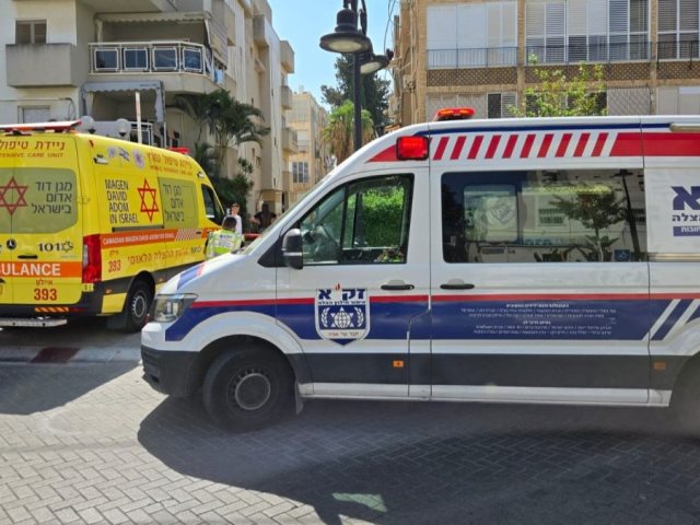צילום: דוברות זק"א בן 70 נהרג לאחר שנפל מגובה בעת בניית סוכה ברחובות