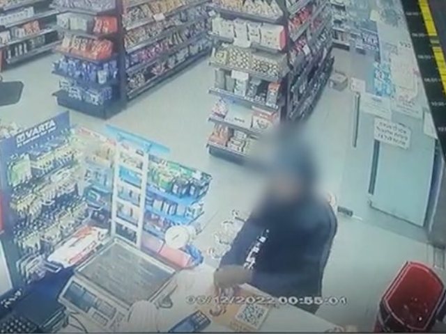 צפו בווידאו שוד חבילת מסטיקים בנס ציונה כתב אישום הוגש על ידי המשטרה 