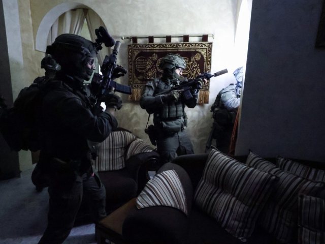 המצוד הסתיים בכפר עקב: פוענחה פריצת ה"מיליונים" מראשון לציון