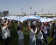 מאות תלמידים הניפו את "דגל הדגלים" באירוע שיא מחוזי