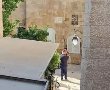 מה זממו? צילמו את בית אמו של השר וסרלאוף ברובע היהודי בירושלים