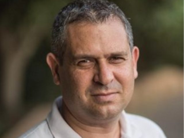 צ\