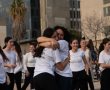 רקדניות להקת המחול הנס ציונית 'היפנס' השתתפו במיזם ״הריקוד של רומי״ בכיכר החטופים
