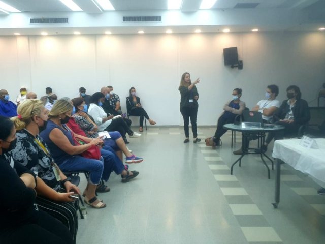 ערב בנושא התחדשות עירונית בקרית עקרון צילום  דוברות קריית עקרון