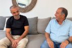 ראש עיריית נס ציונה הגיע הבוקר לביתו של יניב חיון ובישר לו: ״נעניק לך את אות גיבור העיר״