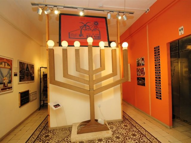 מנורת נצרים במוזיאון גוש קטיף בירושלים צילום יחצ