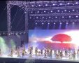 רקדני ביה"ס לתנועה ולמחול נס ציונה בפעולה על הבמה פסטיבל כרמיאל 2022