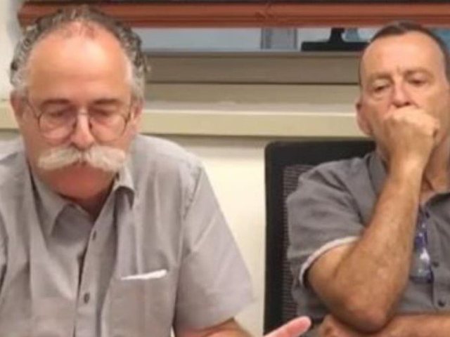 נאור ירושלמי ועמיתו גיל אנוקוב במליאה (ארכיון)