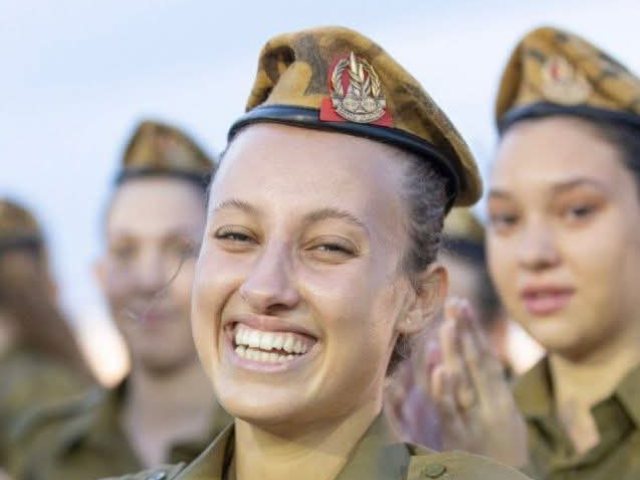 נועם אברמוביץ' ז"ל, שנהרגה בשבעה באוקטובר בעת שירותה כתצפיתנית בנחל עוז