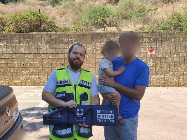 מתנדב ידידים זוהר גיל התינוק ואב נס גדול בנס ציונה צילום ידידים