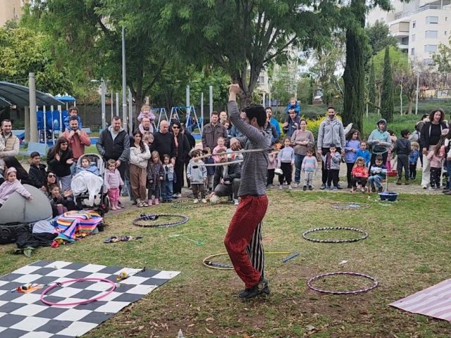 מרותקים למופע פיקניק שבת נס ציונה צילום דוברות העירייה 