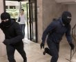 כתבי אישום הוגשו נגד שני חשודים בפריצה לדירה בנס ציונה