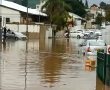 הבוקר - מטח עוצמתי של 30 מ"מ גשם בשעה הביא להצפות בכל רחבי העיר.