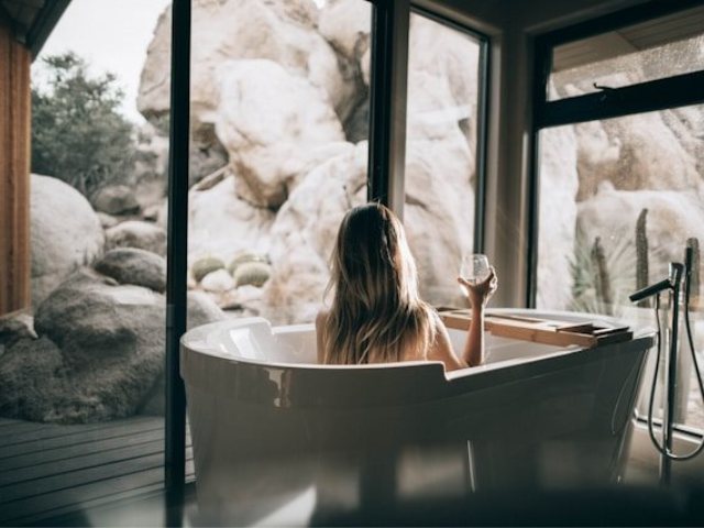 Photo by Roberto Nickson on Unsplash