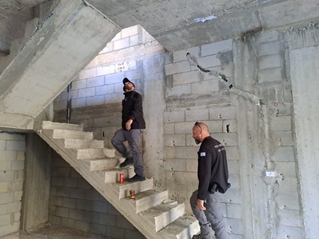 סריקות אחר שוהים בלתי חוקיים באתרי בנייה בנס ציונה תמונת ארכיון מפעילות קודמת 