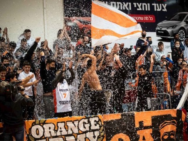 מנהלת הליגה/ ארכיון