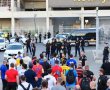 לידיעת אוהדי הפועל תל אביב: אוהד שייתפס רעול פנים בתחום האצטדיון יורחק ויירשם נגדו קנס על סך 500 ₪.